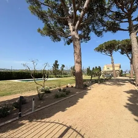 Mas Dels Noguers Holiday home Torroella De Montgri